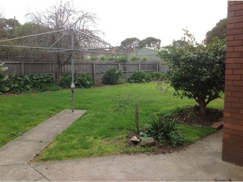38 Neil Street, Bell Post Hill VIC 3215
