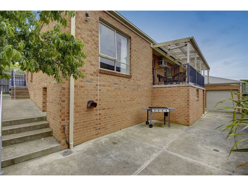 11 Corinella Street, Bell Post Hill VIC 3215