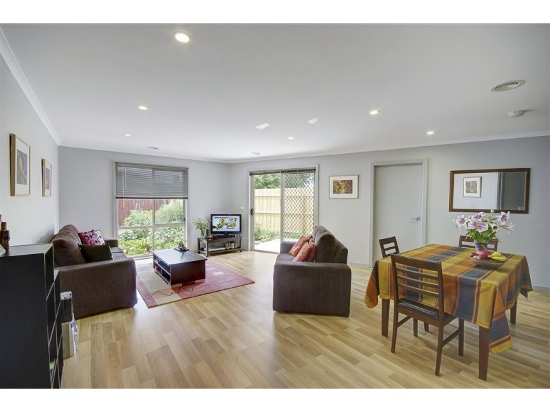 1/104 Robin Avenue, Norlane VIC 3214