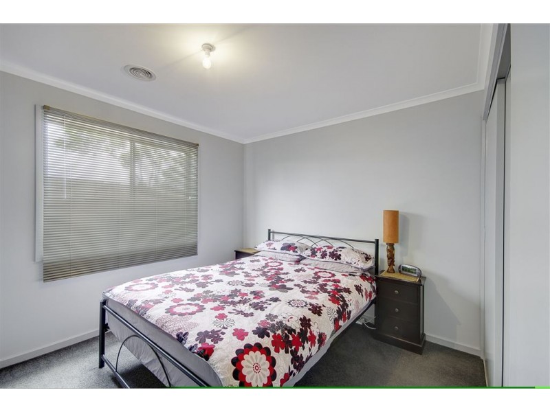 1/104 Robin Avenue, Norlane VIC 3214