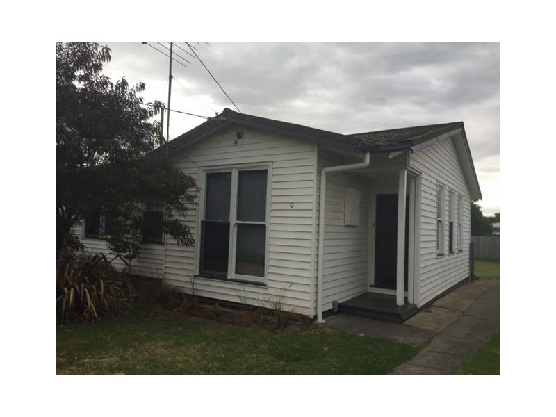 9 Flamingo Court, Norlane VIC 3214