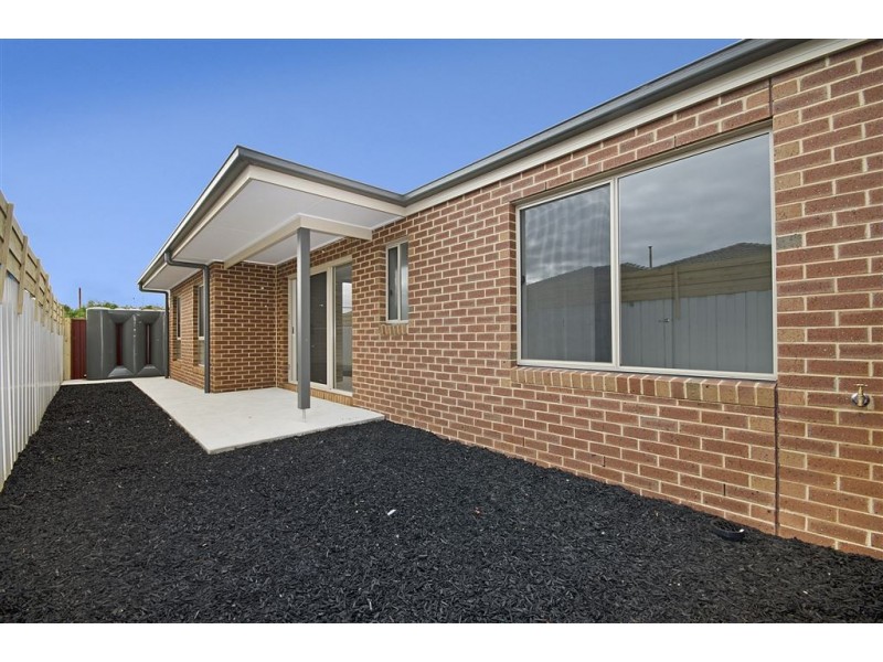 2/20 Thorburn Street, Bell Park VIC 3215