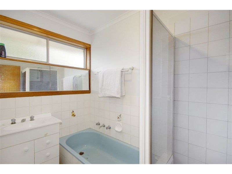 6 Corrin Court, Norlane VIC 3214