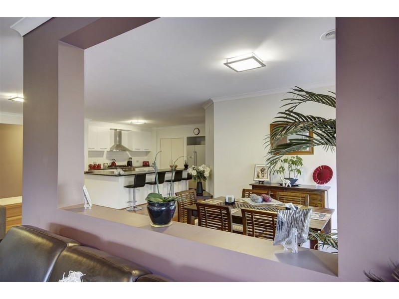 6 Hipwell Court, Lovely Banks VIC 3221