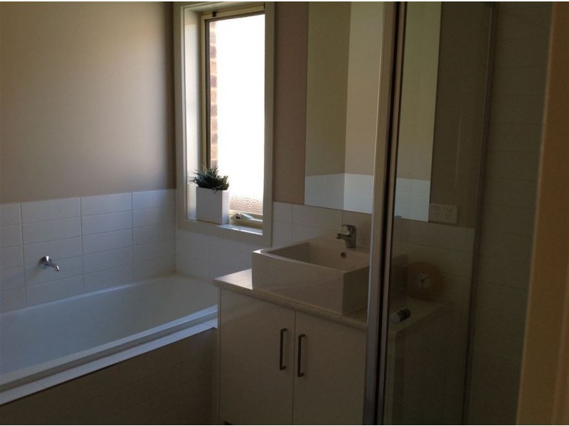 46 Corangamite Drive, Corio VIC 3214