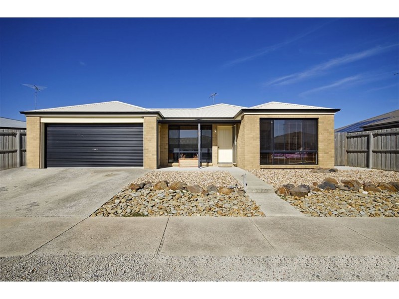 8 Hibbertia Court, Corio VIC 3214