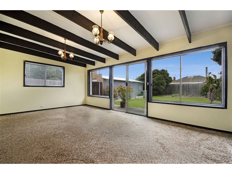 5 Illinois Avenue, Corio VIC 3214