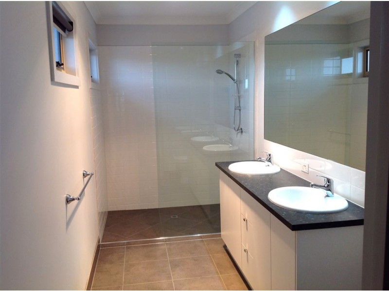 41 Glenfine Avenue, Hamlyn Heights VIC 3215