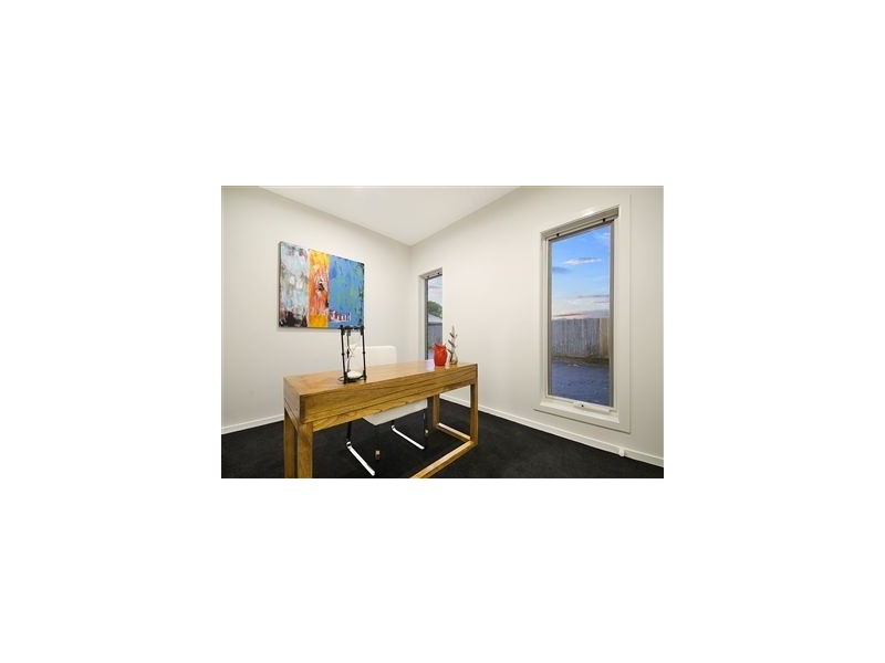 4/22 Myrtle Grove, North Shore VIC 3214