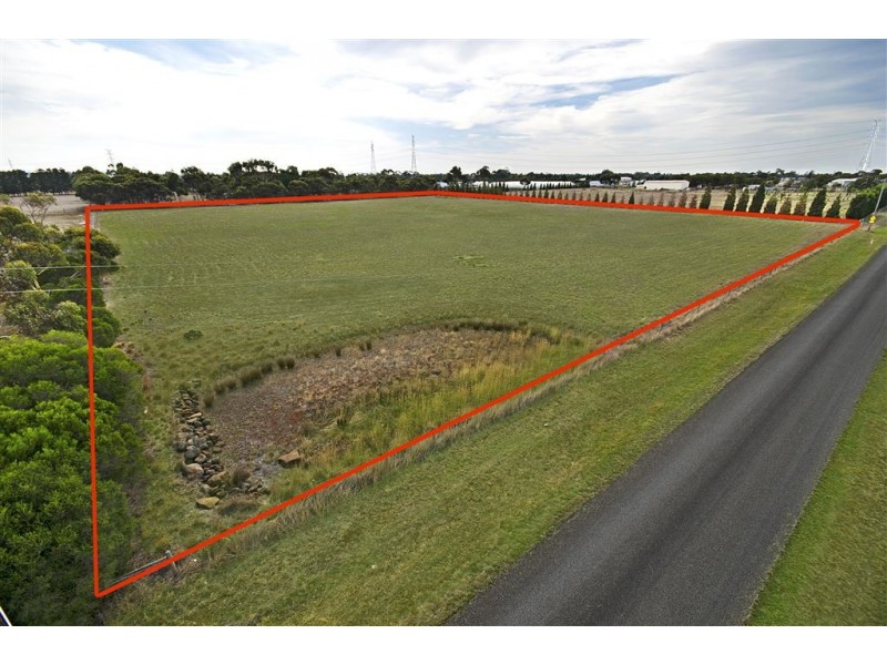 140 Valleyside Drive, Lovely Banks VIC 3221