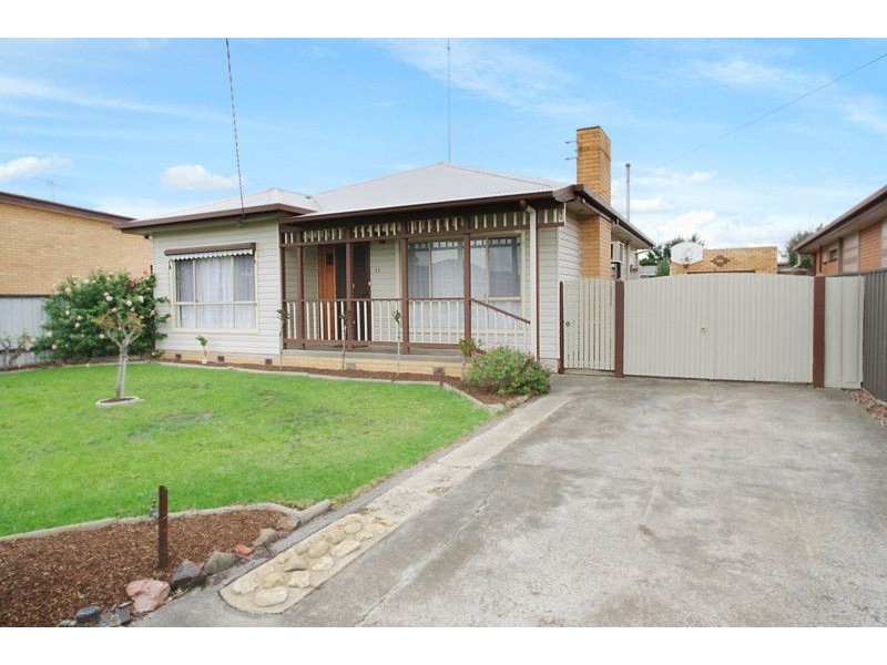 11 Coleman Court, Norlane VIC 3214