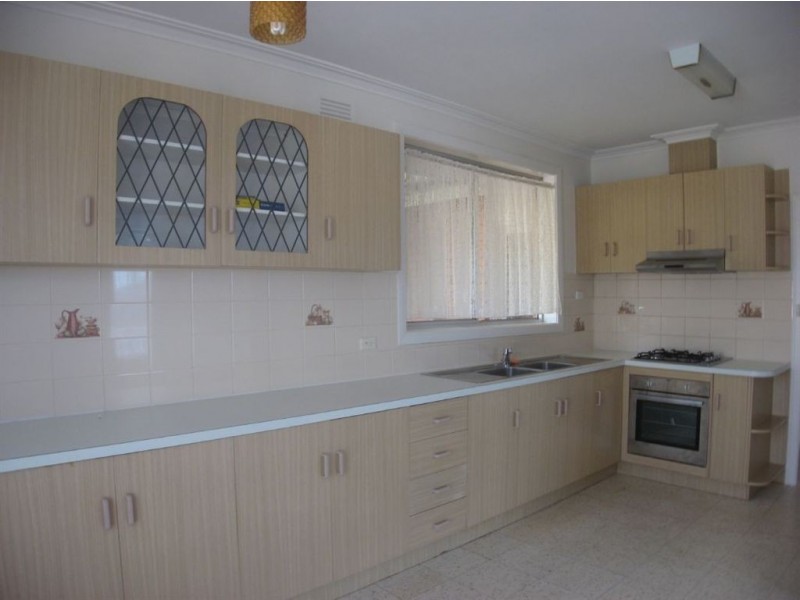 7 Downie Crescent, Hamlyn Heights VIC 3215