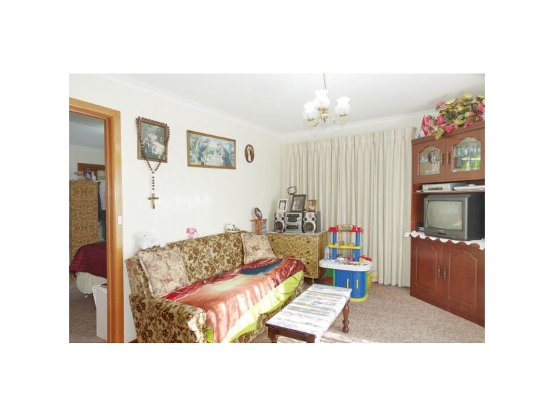 16 Libau Avenue, Bell Park VIC 3215