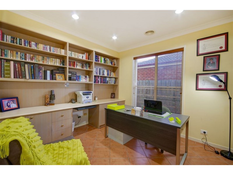 3 Shaw Close, Bell Post Hill VIC 3215