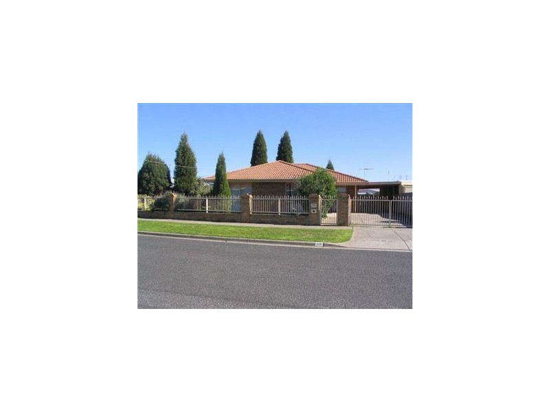 13 Coleraine Cres, Corio VIC 3214