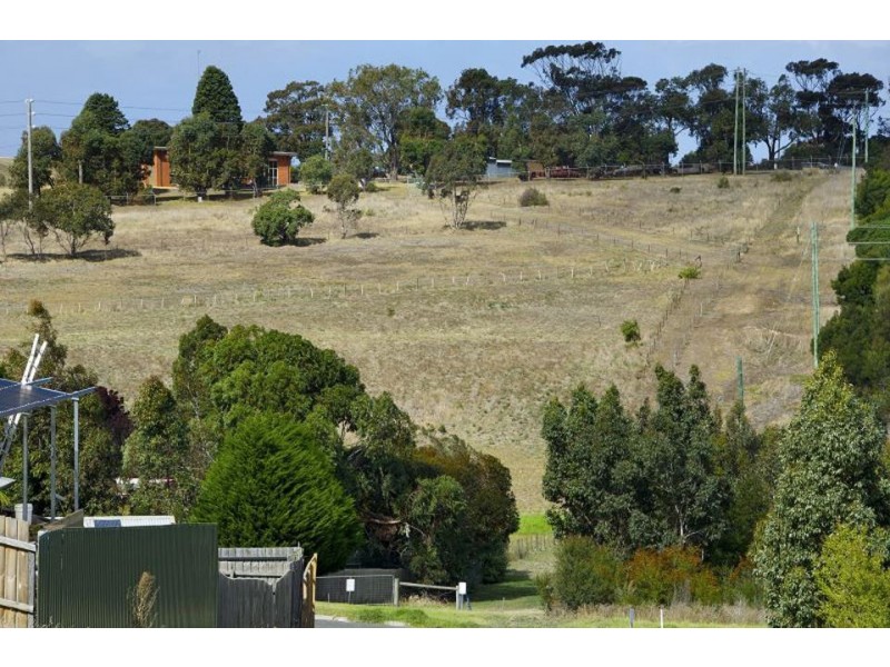 6 Greenway Court, Wandana Heights VIC 3216