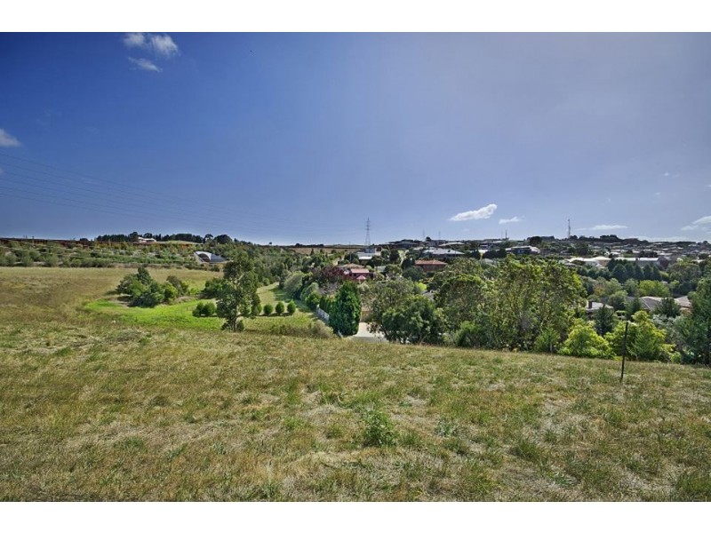 6 Greenway Court, Wandana Heights VIC 3216