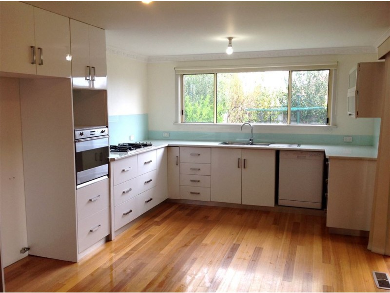25 Yaraan Street, Bell Park VIC 3215