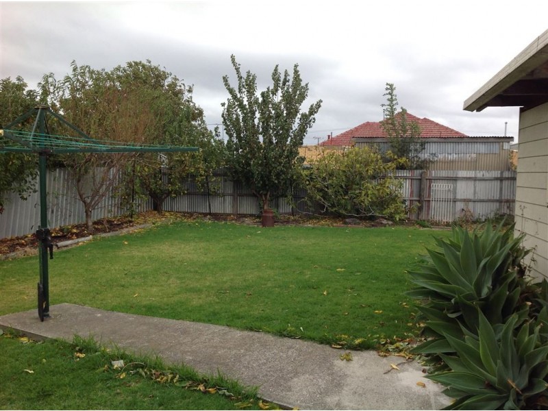 25 Yaraan Street, Bell Park VIC 3215