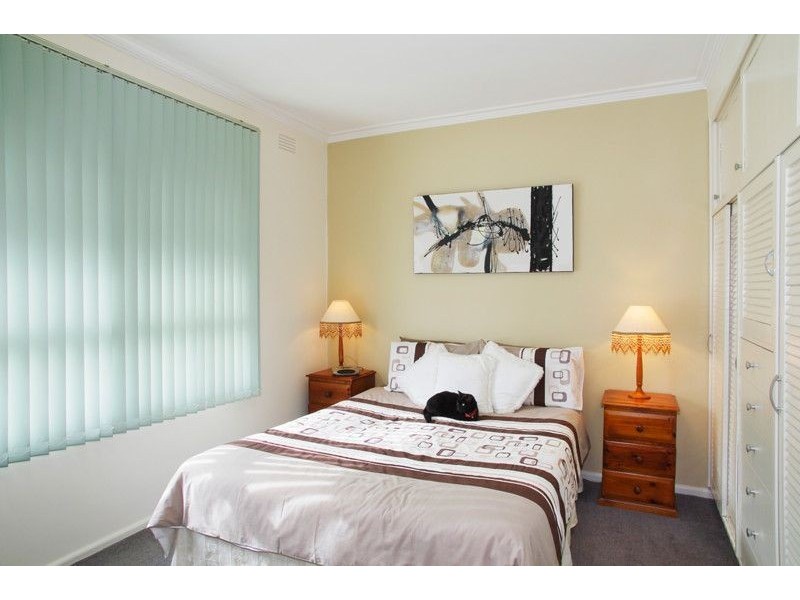 65 Calvert Street, Hamlyn Heights VIC 3215