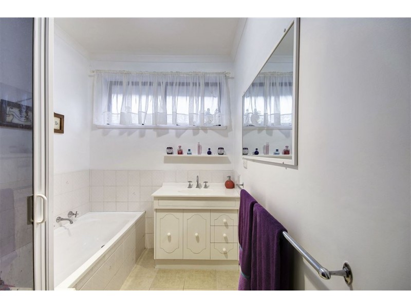 156 Goldsworthy Road, Corio VIC 3214