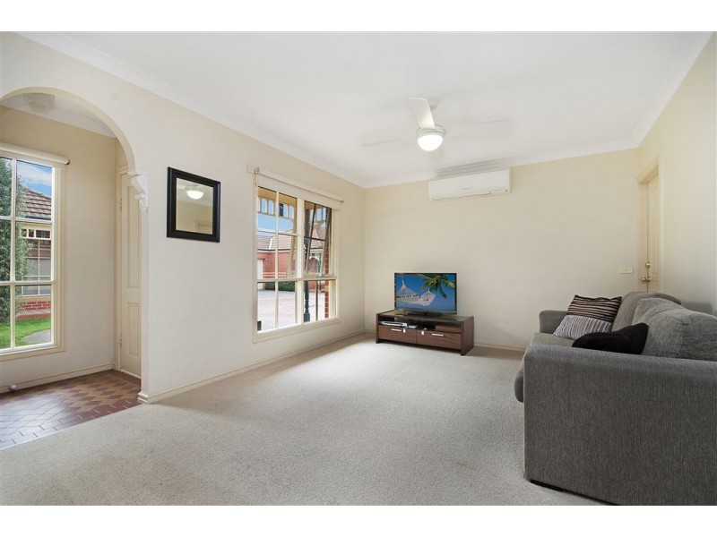 2/39 Rowe Street, Hamlyn Heights VIC 3215
