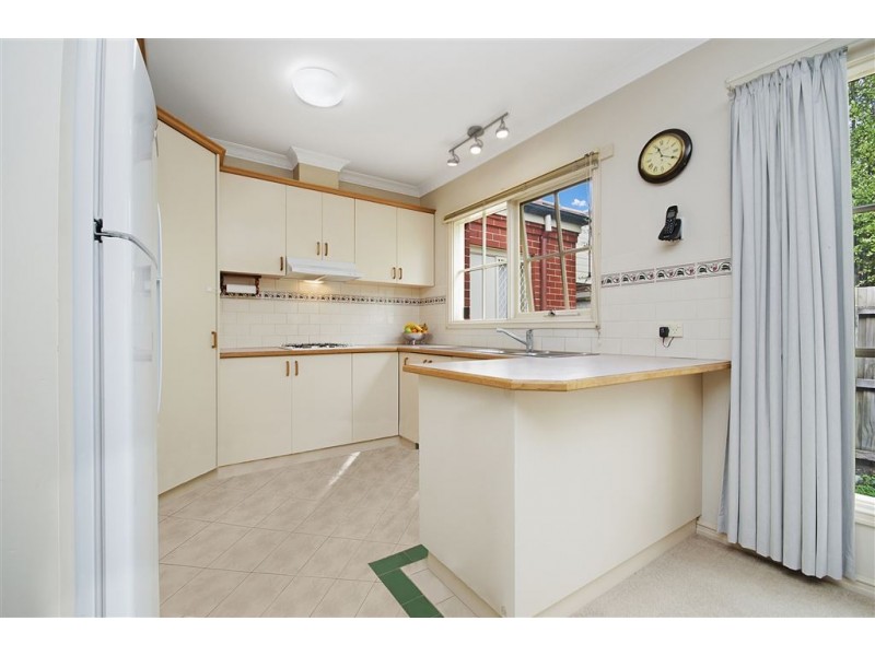 2/39 Rowe Street, Hamlyn Heights VIC 3215