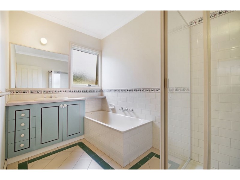 2/39 Rowe Street, Hamlyn Heights VIC 3215