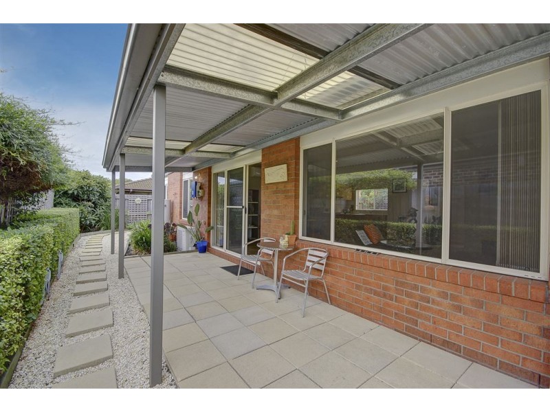 3/17 Pine Avenue, North Shore VIC 3214