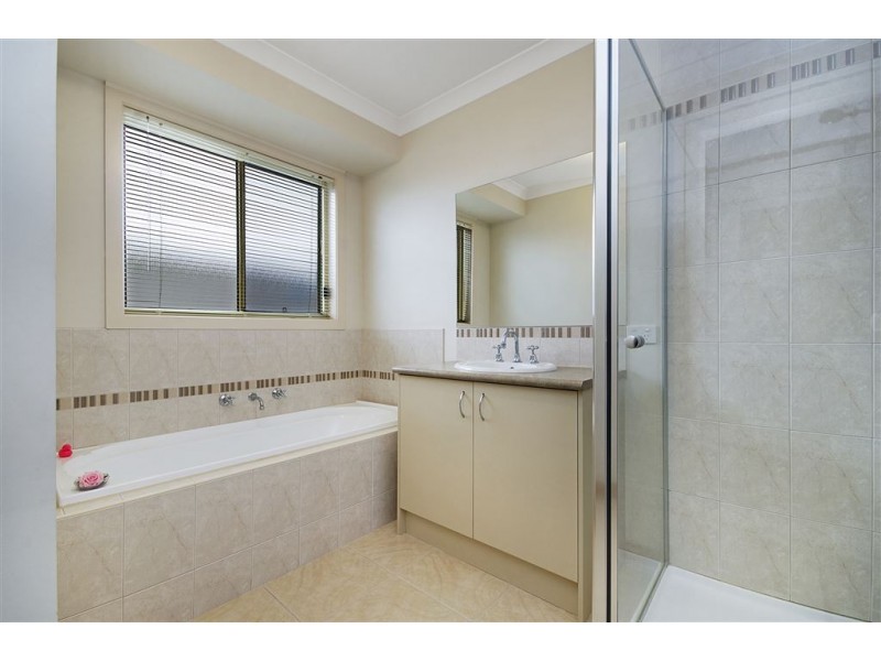 2 Browallia Drive, Corio VIC 3214