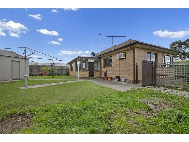 100 Ballarat Road, Hamlyn Heights VIC 3215