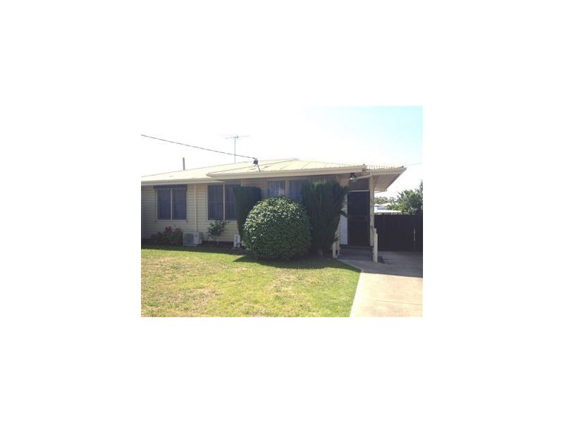 28 Bellbird Ave, Norlane VIC 3214