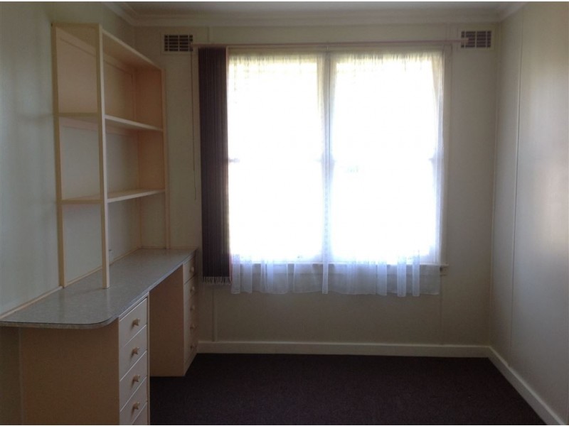 28 Bellbird Ave, Norlane VIC 3214