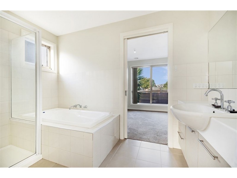 3 Kendra Street, North Geelong VIC 3215