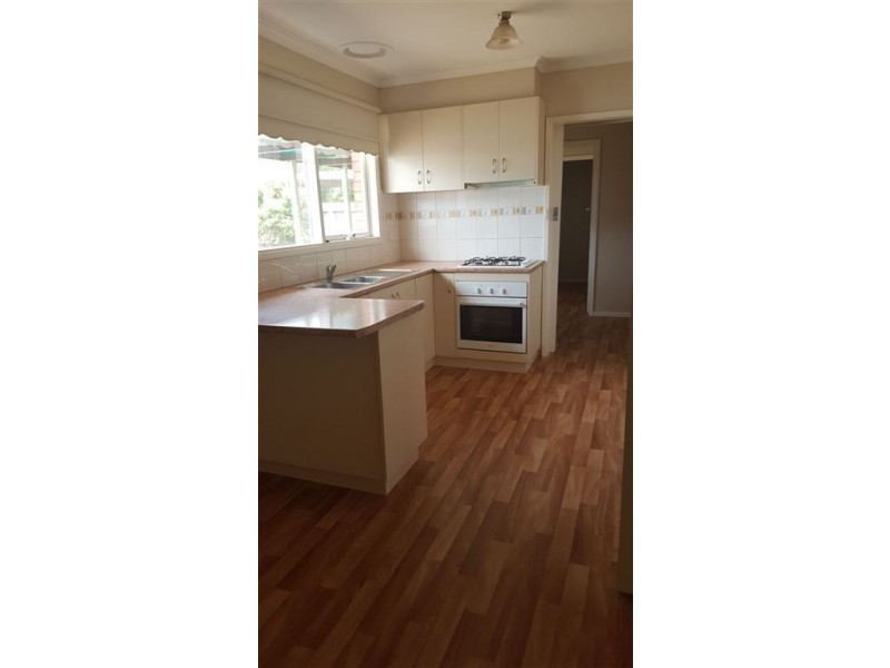 85 Kansas Ave, Bell Post Hill VIC 3215