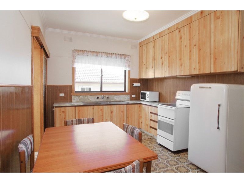 5 Chaucer Street, Hamlyn Heights VIC 3215