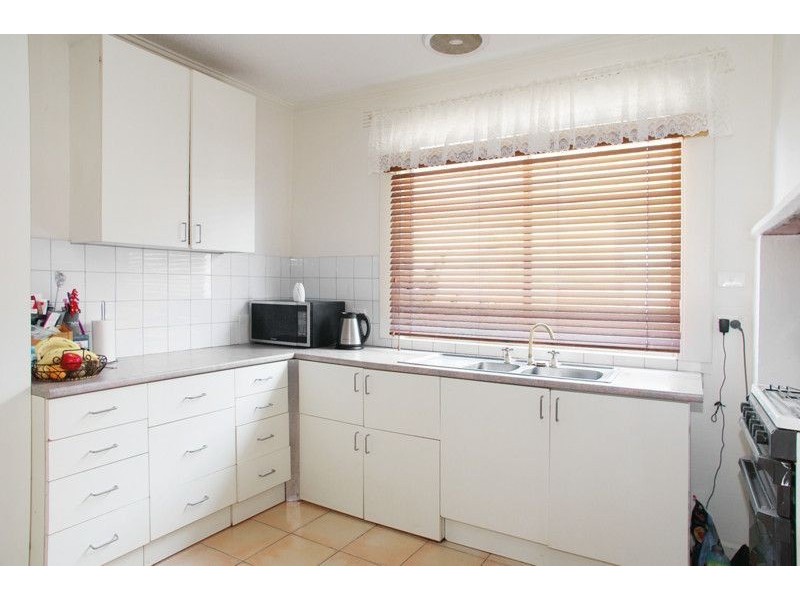 8 Alder Crescent, Bell Park VIC 3215