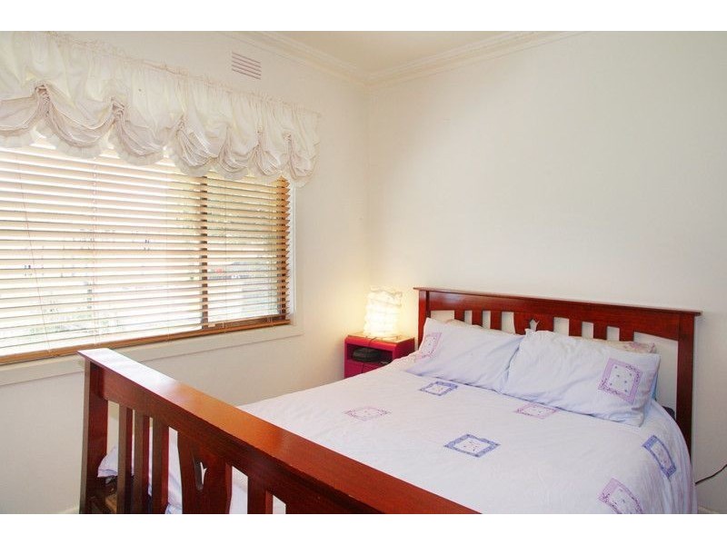 8 Alder Crescent, Bell Park VIC 3215
