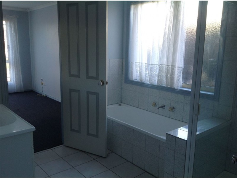 2/32 Shannahan Drive, Bell Park VIC 3215