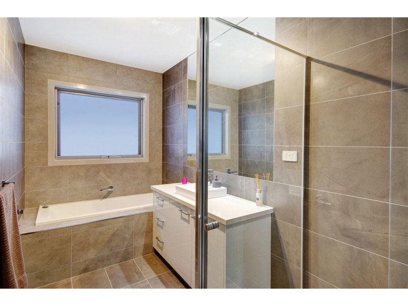 3 Lonsdale Street, South Geelong VIC 3220