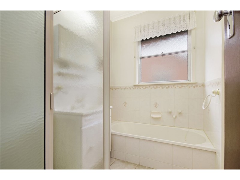 71 Vermont Avenue, Corio VIC 3214