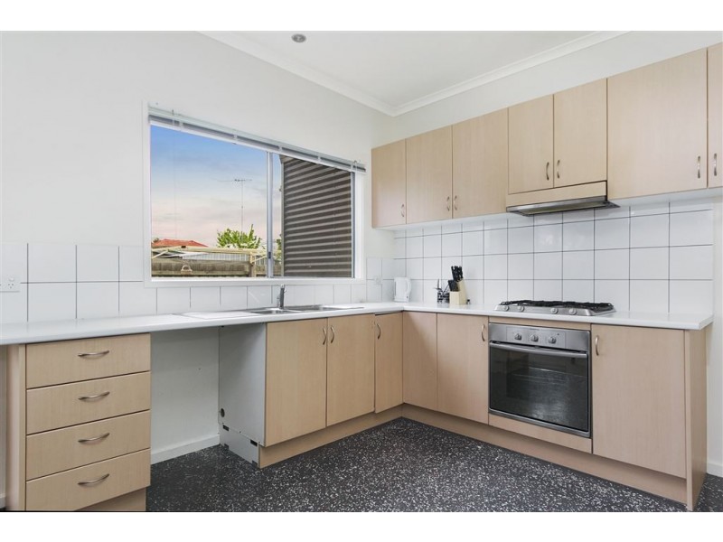 2/34 Bacchus Marsh Road, Corio VIC 3214