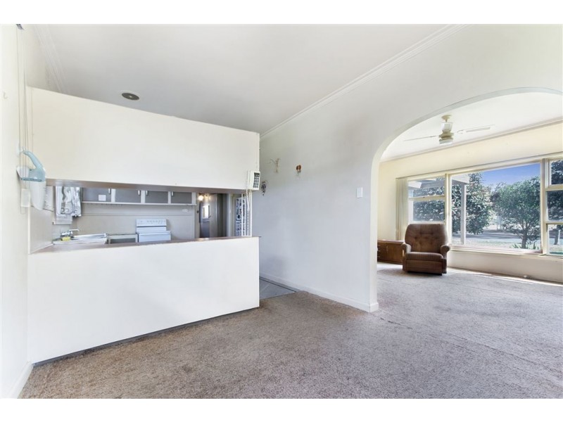 75 Calvert Street, Hamlyn Heights VIC 3215