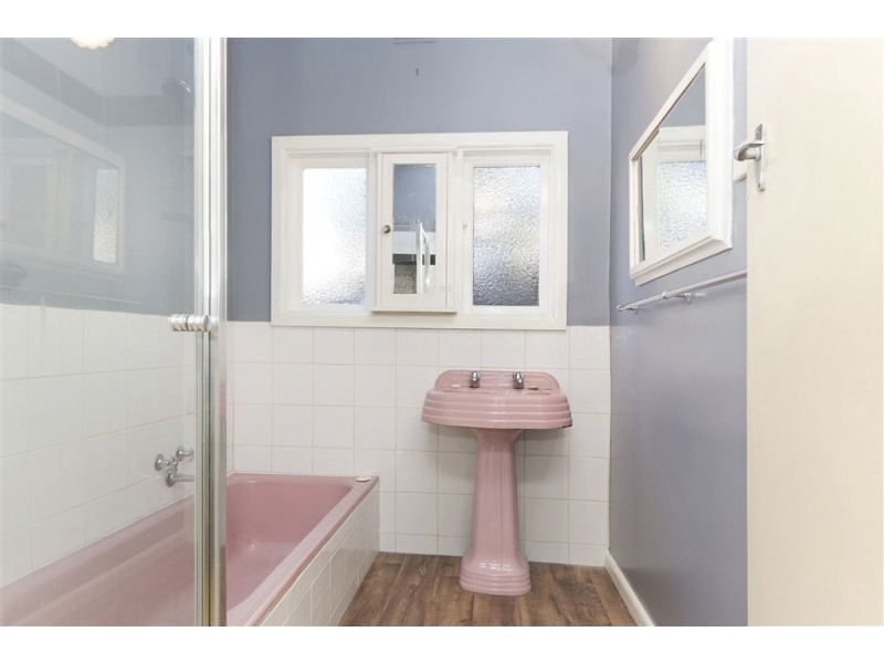 75 Calvert Street, Hamlyn Heights VIC 3215