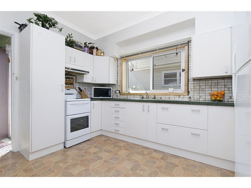 14 Belcher Street, Hamlyn Heights VIC 3215