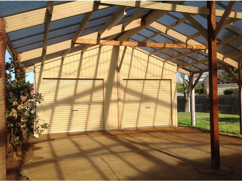 8 Michigan Avenue, Corio VIC 3214