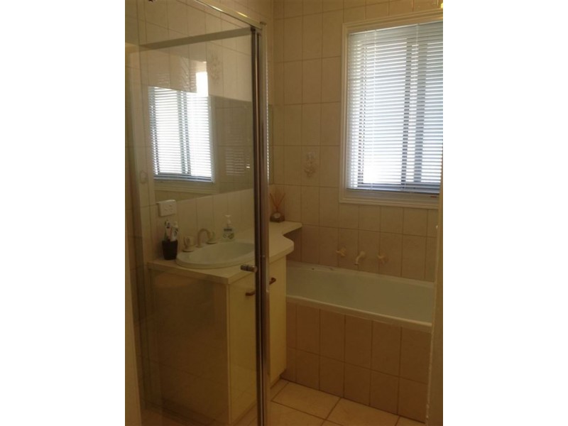 8 Michigan Avenue, Corio VIC 3214