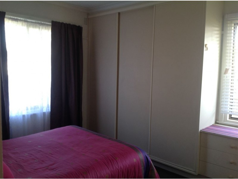 8 Michigan Avenue, Corio VIC 3214