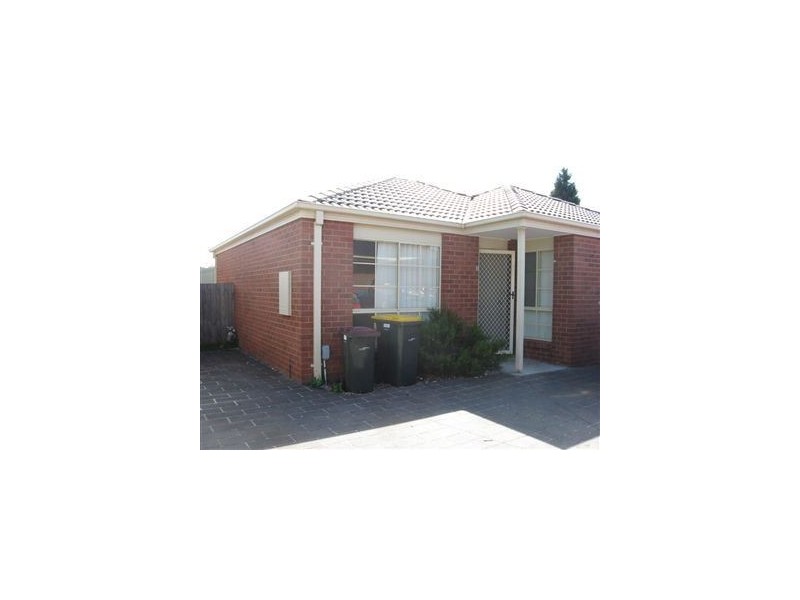 2/3 Cloverdale Drive, Corio VIC 3214