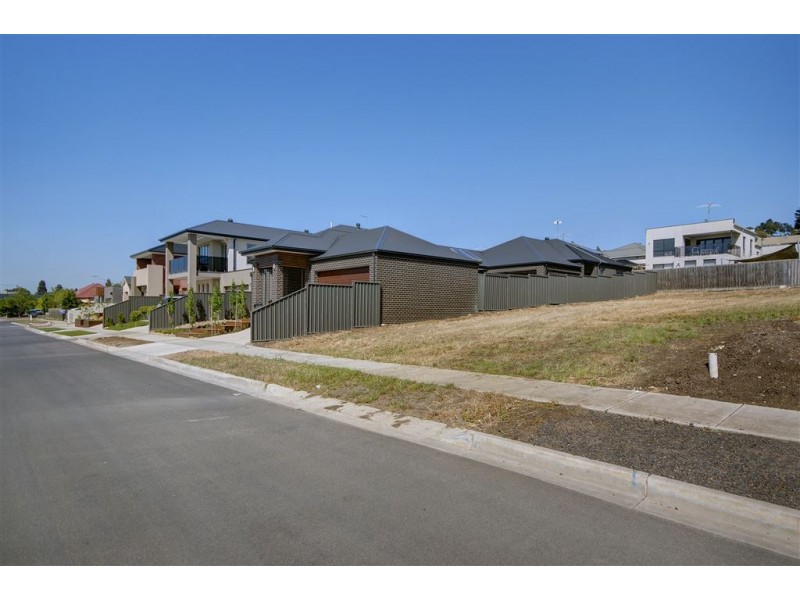 8 Rita Court, Bell Post Hill VIC 3215